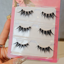 Load image into Gallery viewer, Foxy Natural Cross Thick Eyelashes-Fake Eyelash-UNIQSO
