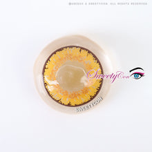 Load image into Gallery viewer, Sweety Queen Gold Yellow (1 lens/pack)-Colored Contacts-UNIQSO
